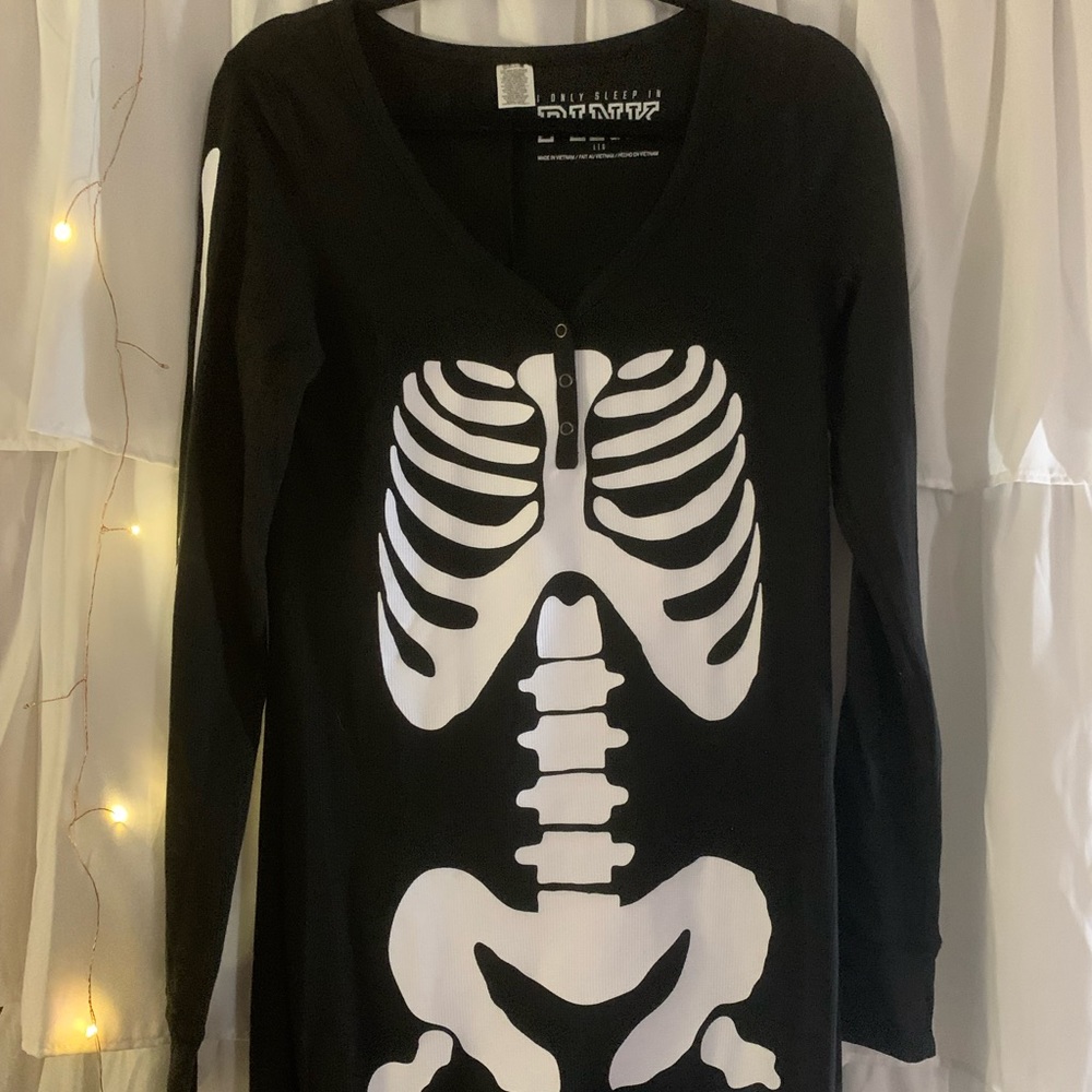 ✨HALF OFF SALE✨ Victoria’s Secret Pink Rare Skeleton Body Suit Night Thermal